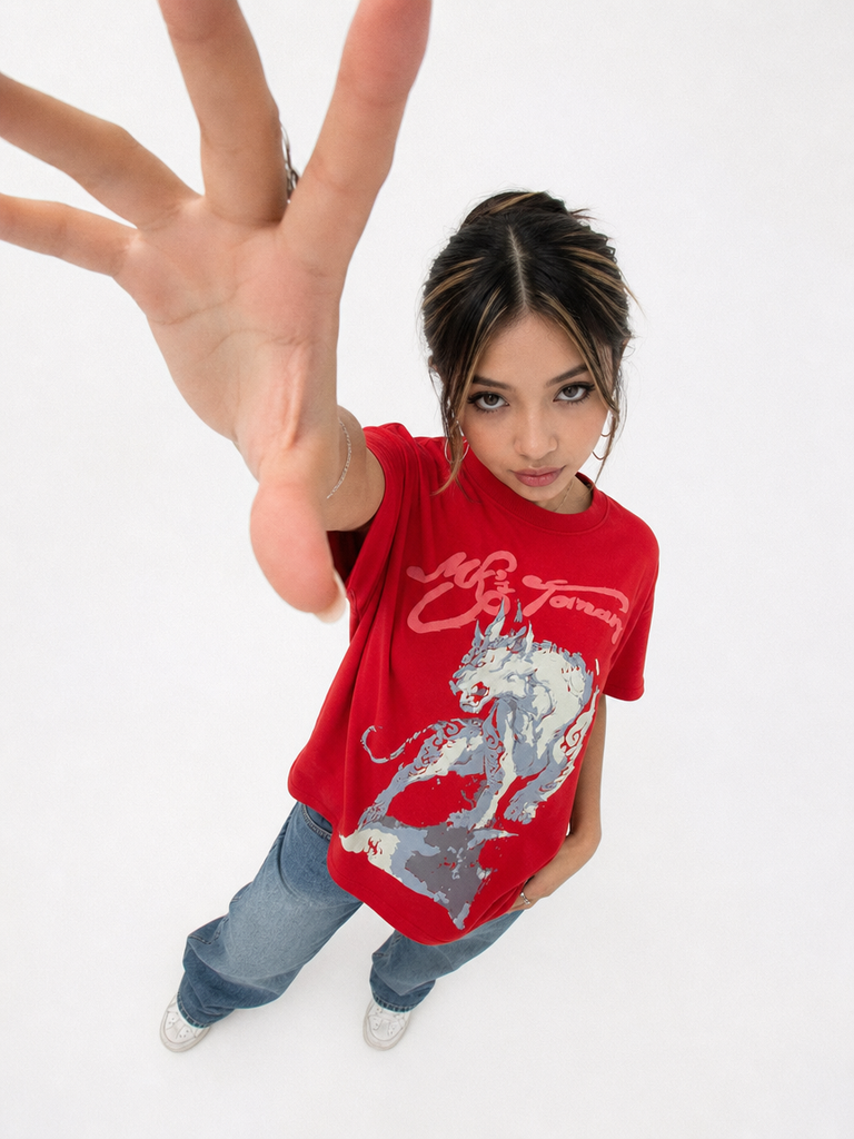RED WILD RESIGN STREETWEAR T-SHIRT